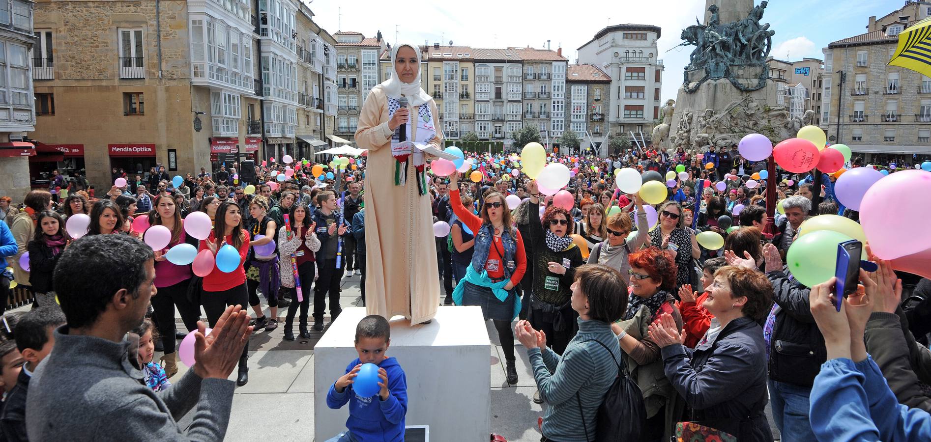 Despedida de Gora Gasteiz en el centro de Vitoria