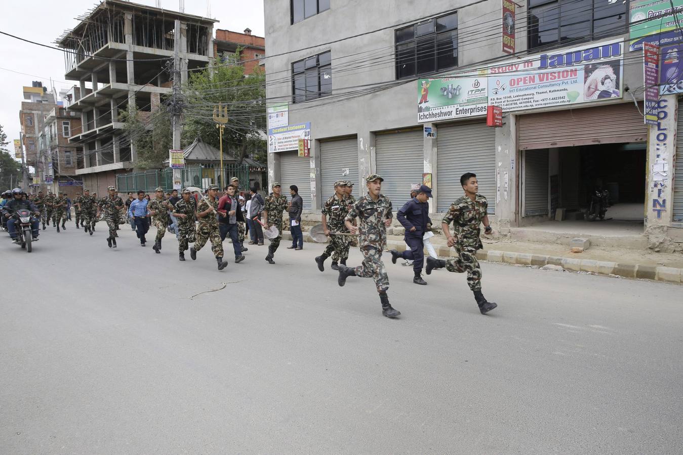 Pánico y dolor en Nepal tras un terremoto de 7,9 grados