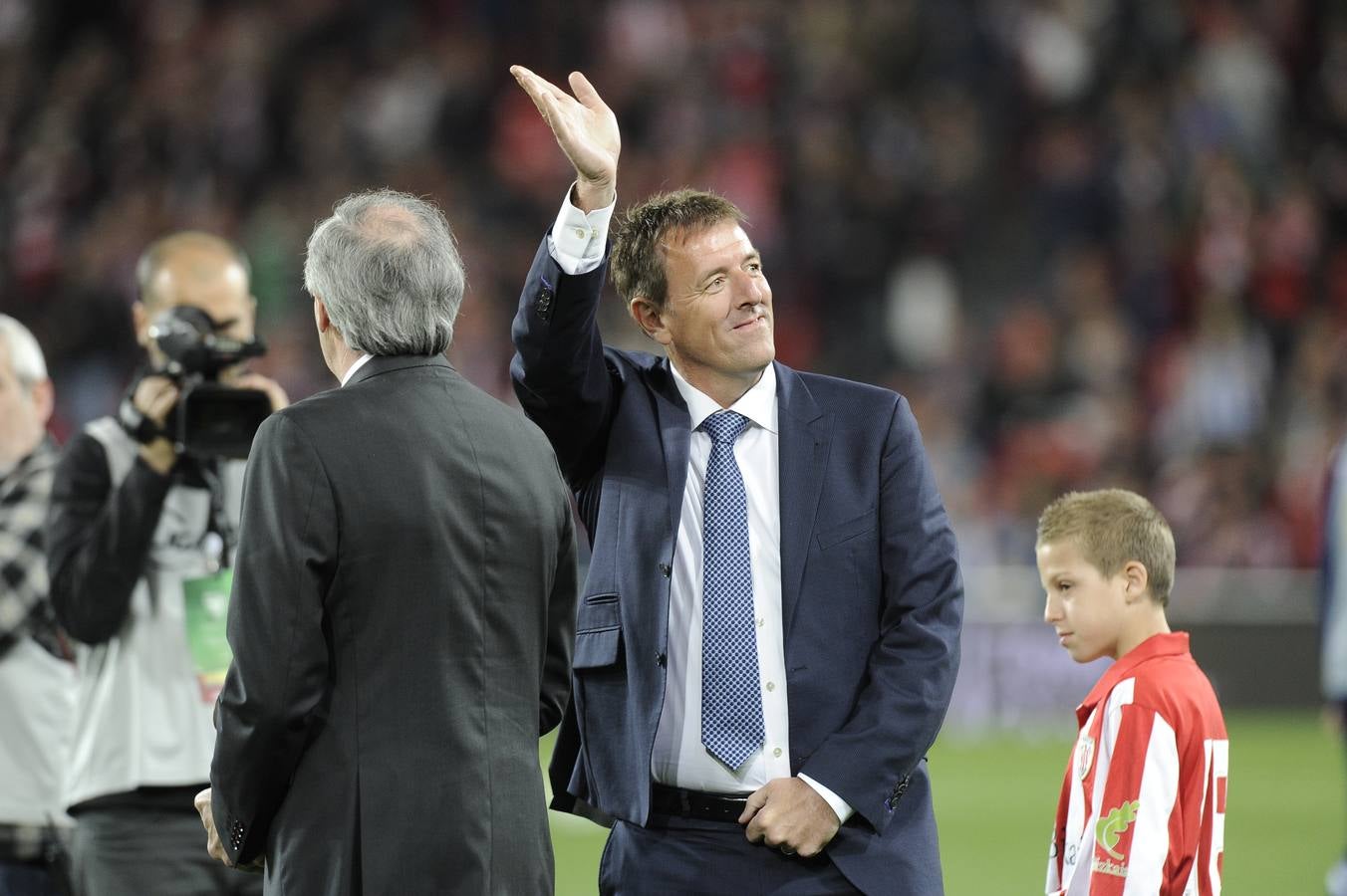 Le Tissier, durante el homenaje en el derbi