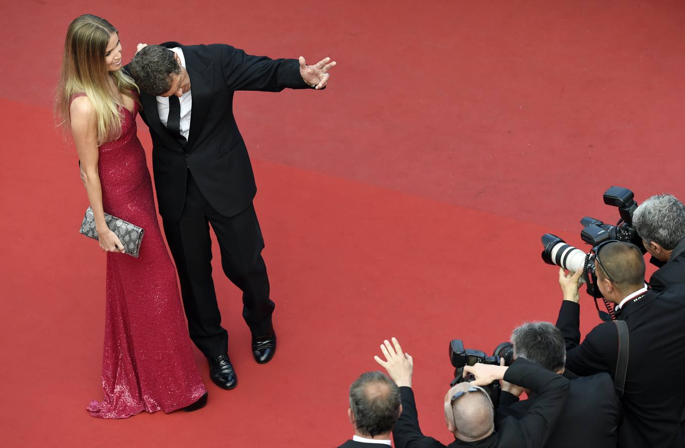 Antonio Banderas presume de su espectacular novia en Cannes