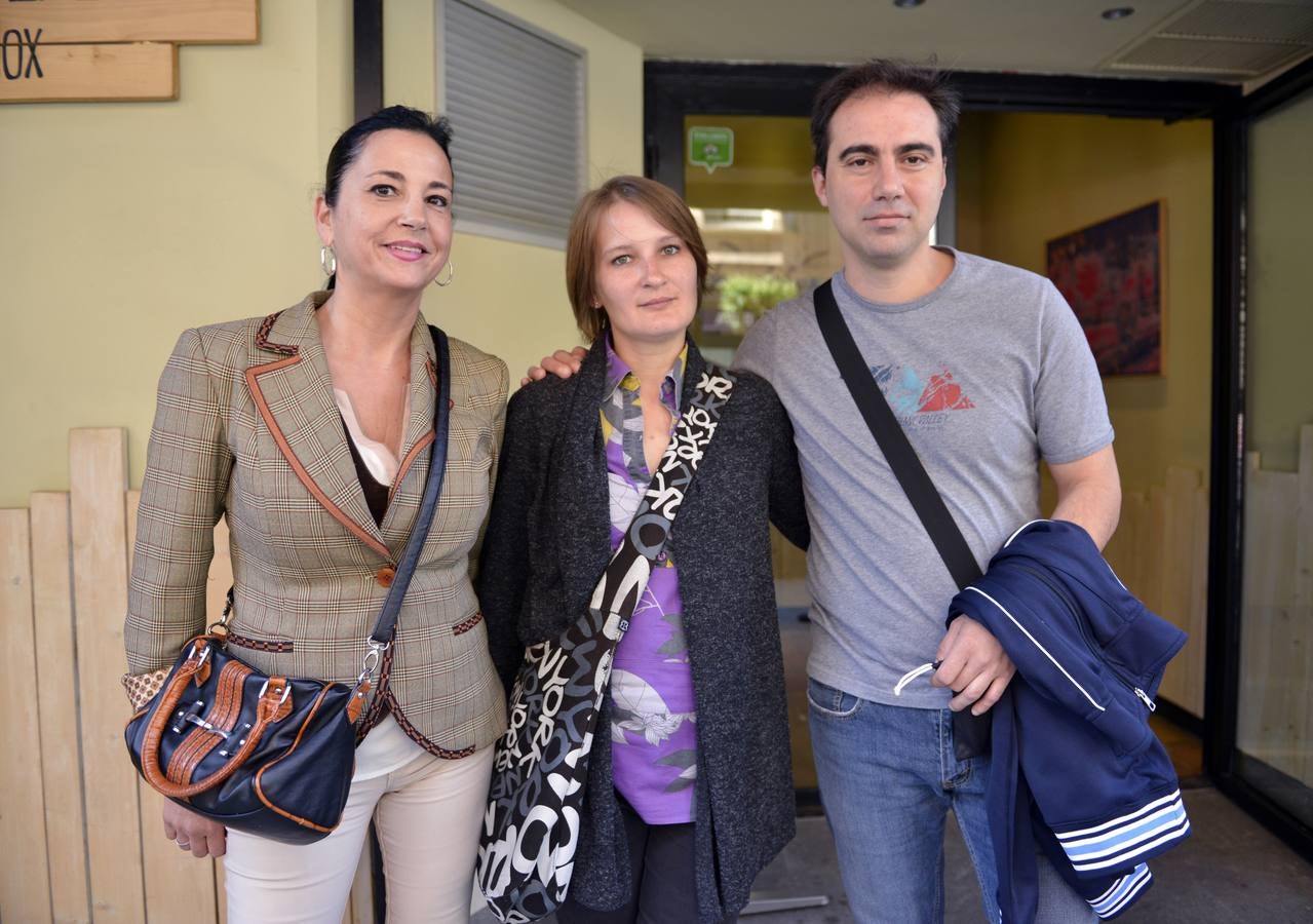 Marta Palacio, Ana Grzedziszewska y Óscar Koka.