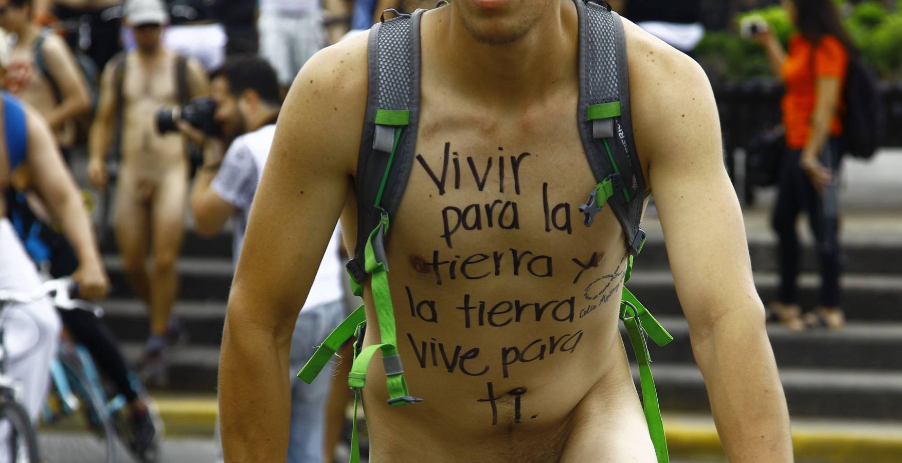 Pedaleando en &#039;cueros&#039;