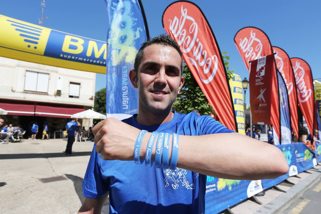 600 personas acuden a la Carrera Familiar de Abanto-Zierbena