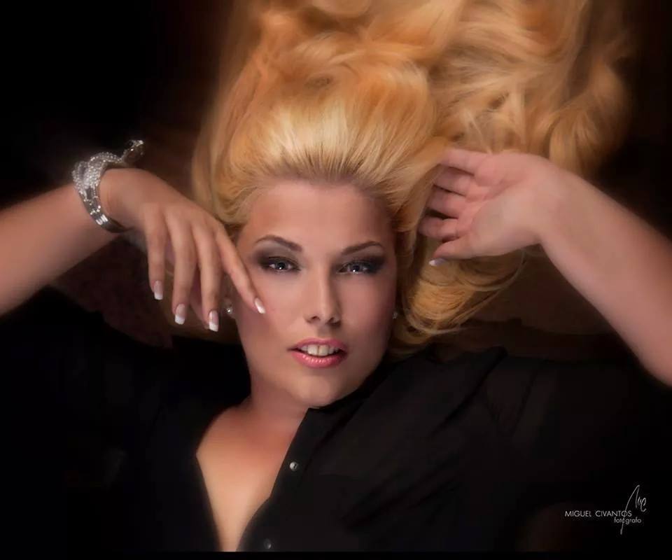 Eva María, primera modelo de tallas grandes en la portada de Interviú