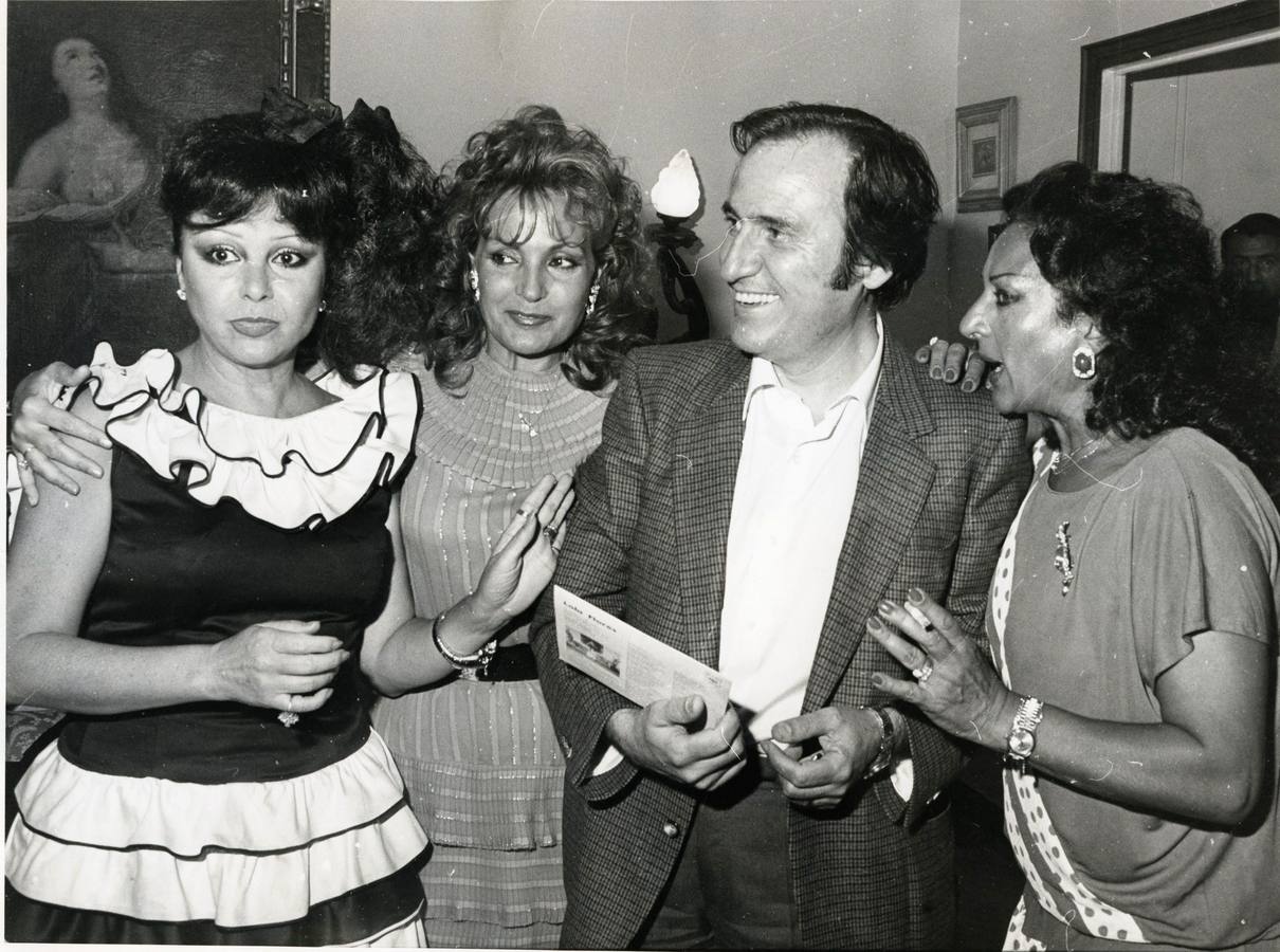 Imagen de las actrices españolas Marujita Díaz, Maria Martin, Lola Flores, y Mercedes Vecino (1971).