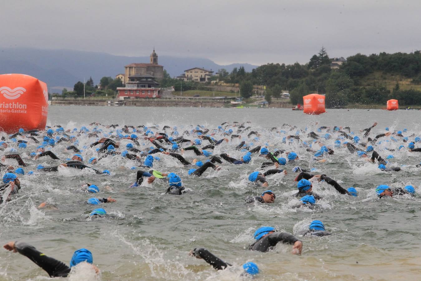 Prueba de natación del Triatlon de Vitoria 2015