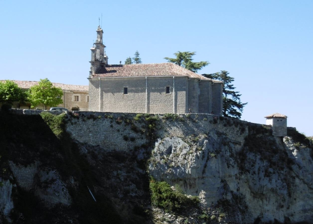 Santa Casilda desde la carretera.. 