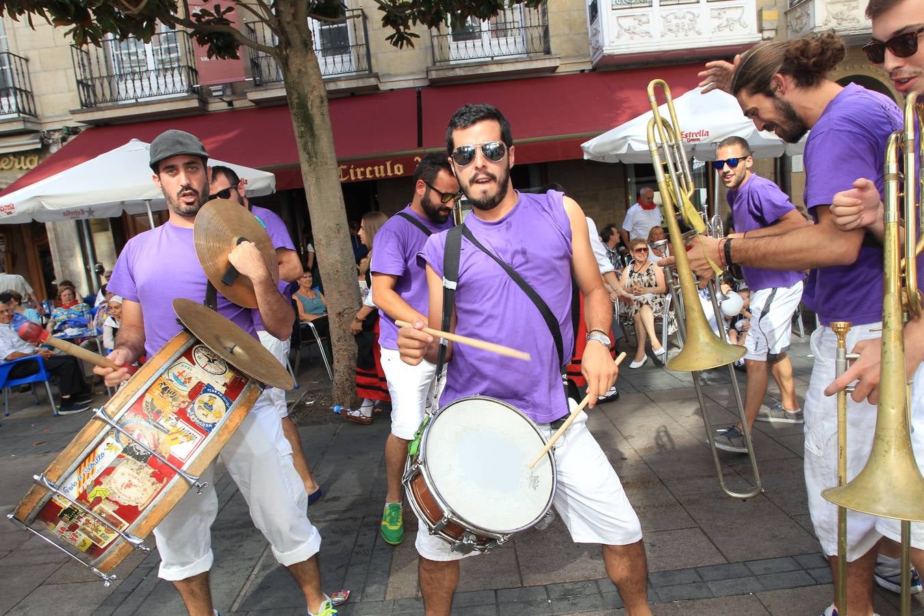 Segundo paseíllo de los blusas a los toros