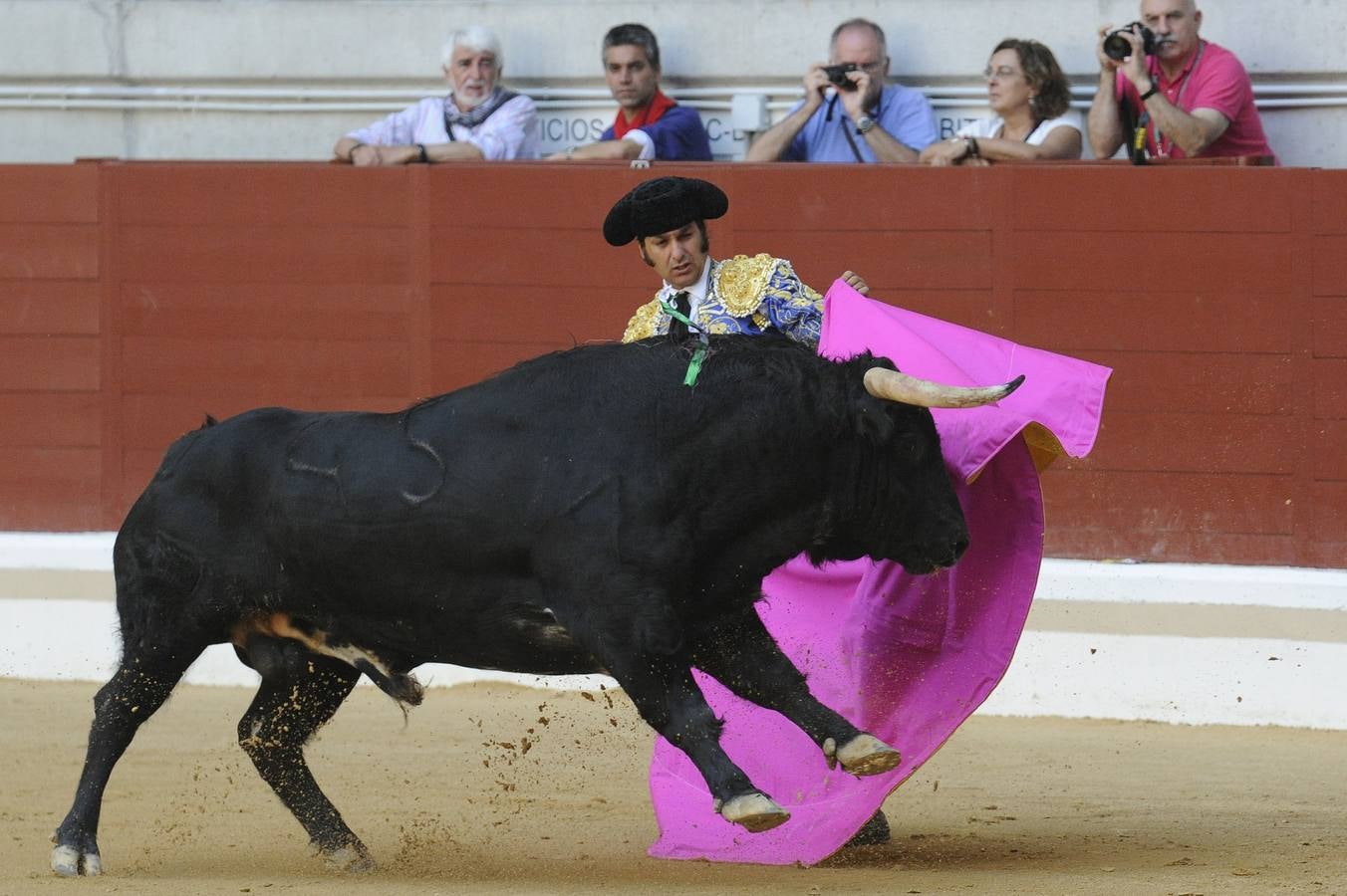Morante, Talavante y Juli abren la feria de La Blanca 2015