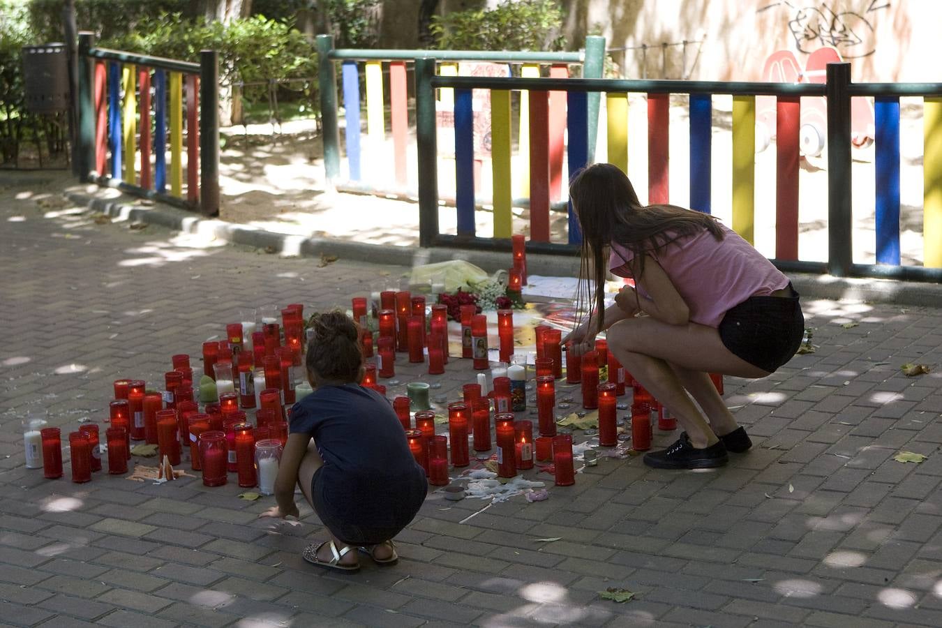 Homenaje de Cuenca a las jóvenes asesinadas