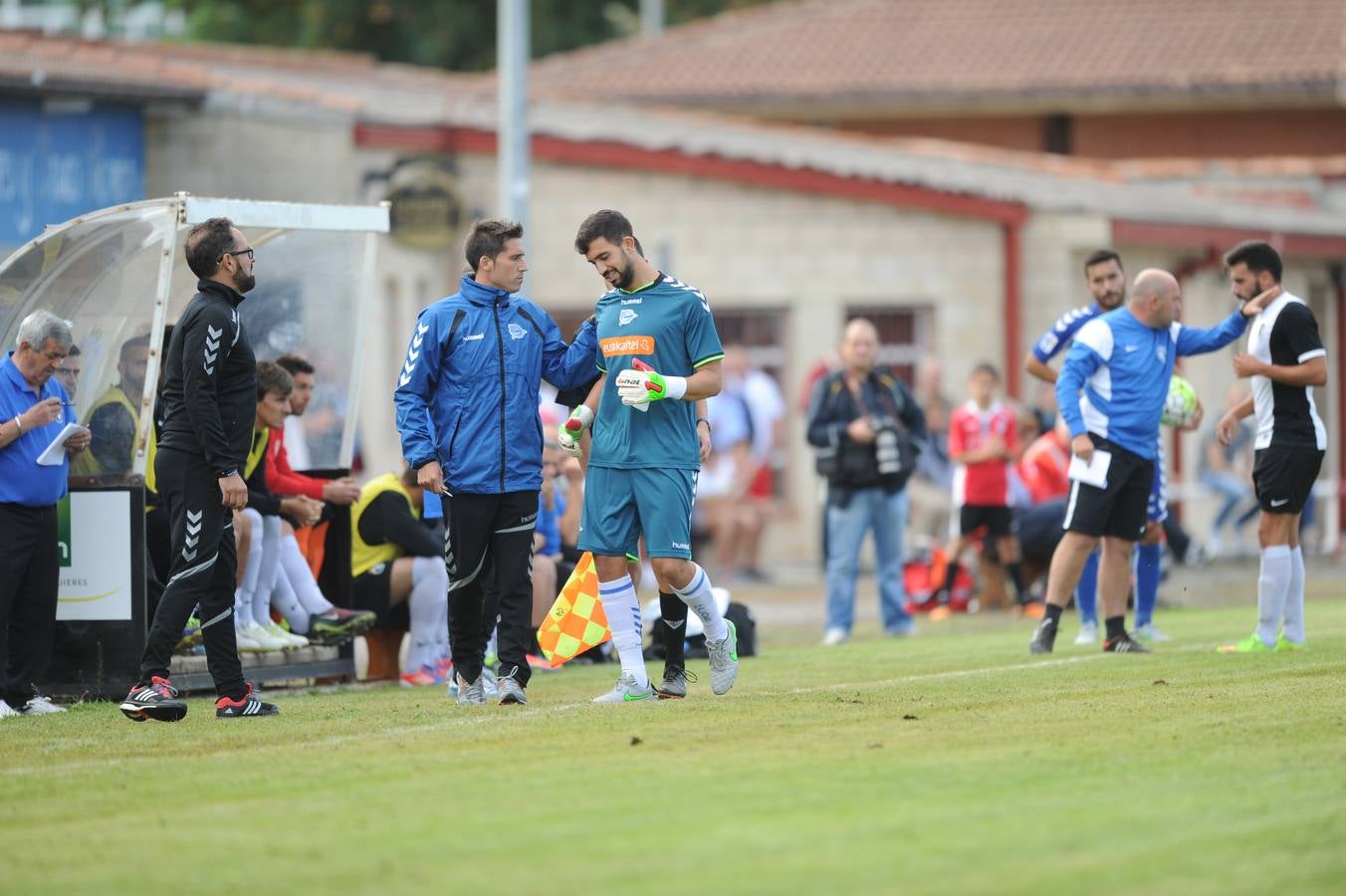 El Alavés termina la pretemporada con una nueva derrota