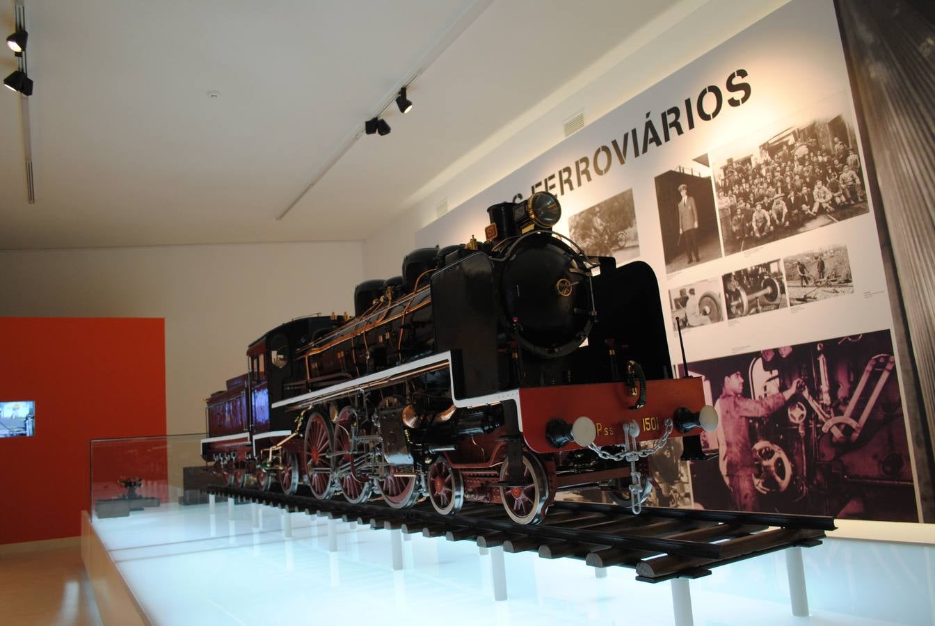 Una gran maqueta se expone en una de las salas de exposición del museo.. 