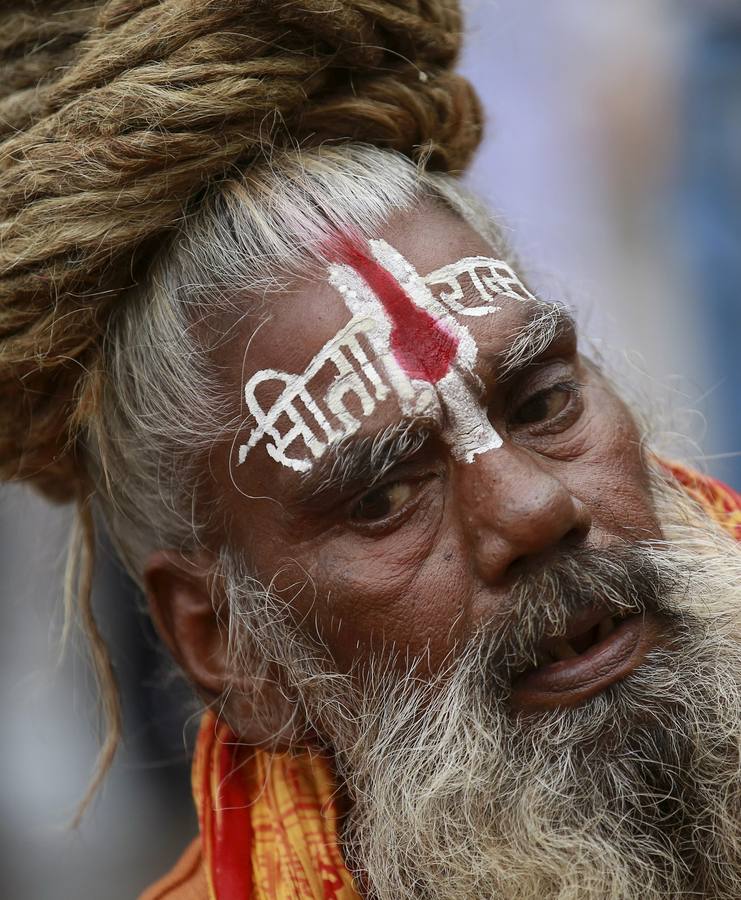 Multitudinaria festividad hindú de Kumbh Mela en la India