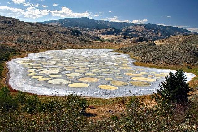 Lago Spotted, Canadá. 