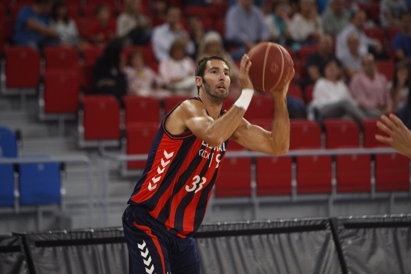 Amistoso entre Baskonia y PAU Orthez