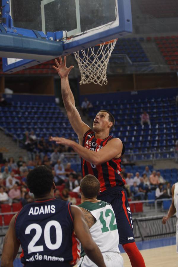 Amistoso entre Baskonia y PAU Orthez