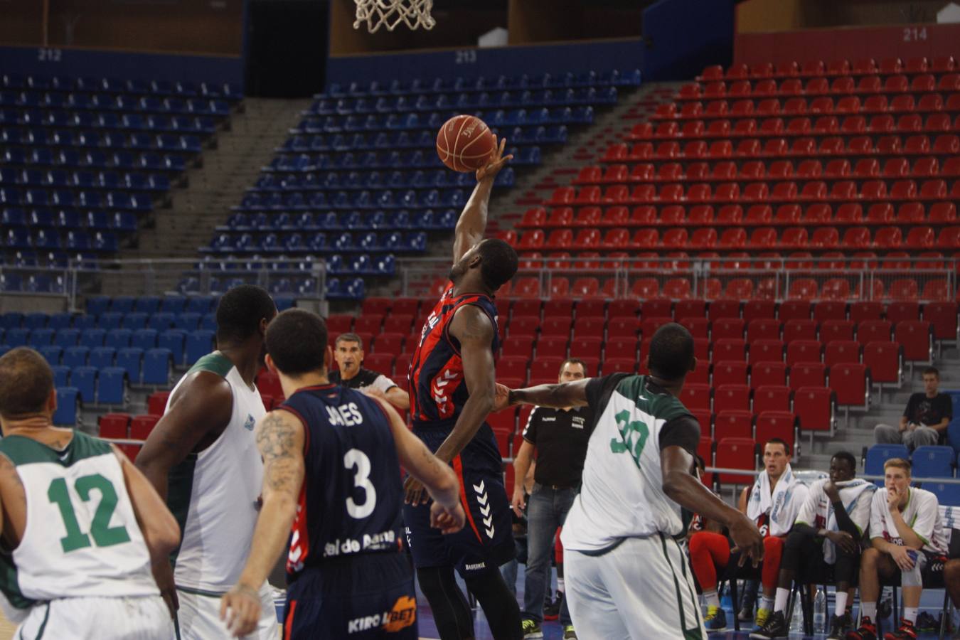 Amistoso entre Baskonia y PAU Orthez