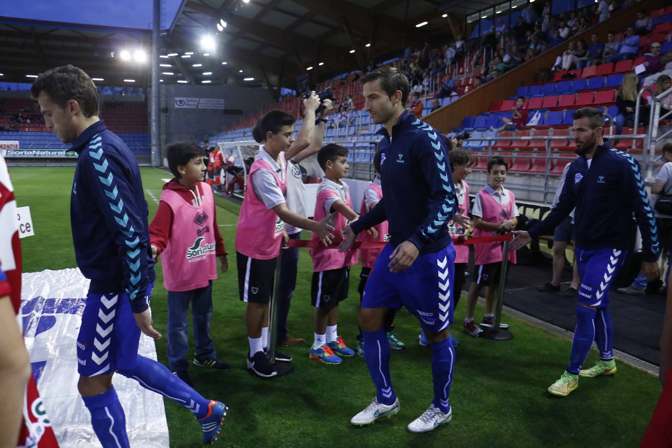 Partido de Copa entre el Numancia y el Alavés