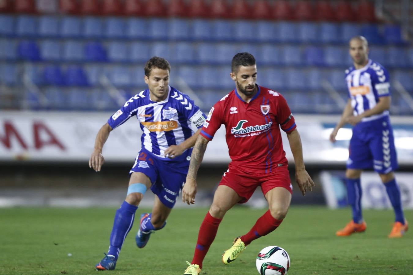 Partido de Copa entre el Numancia y el Alavés