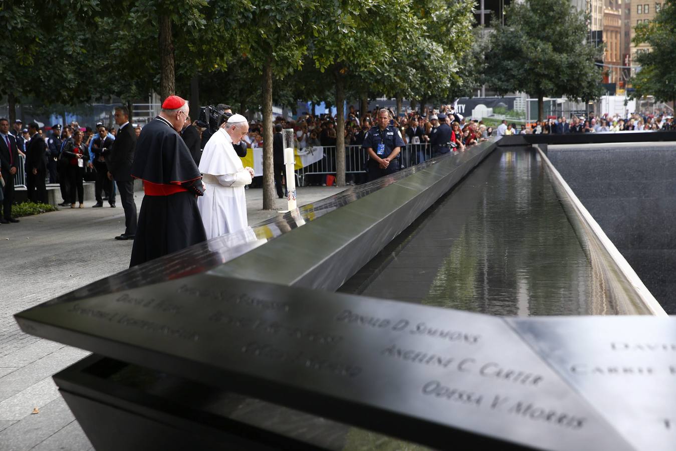 El Papa reza con líderes de otras religiones en la Zona Cero de Nueva York