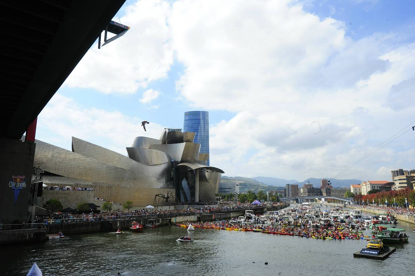 Bilbao vibra con los clavadistas