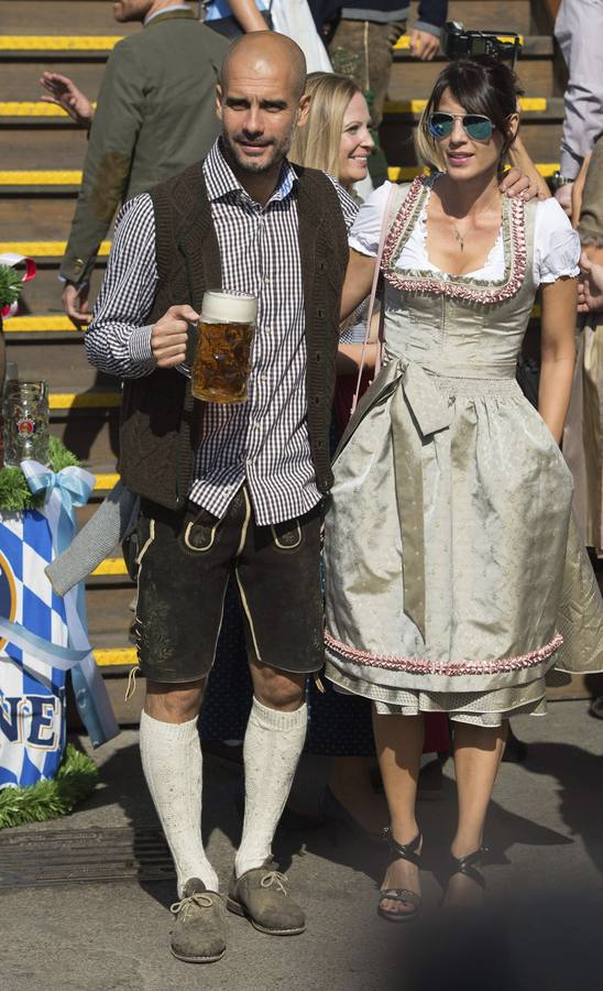 Las estrellas del Bayern se lo pasan en grande en el Oktoberfest