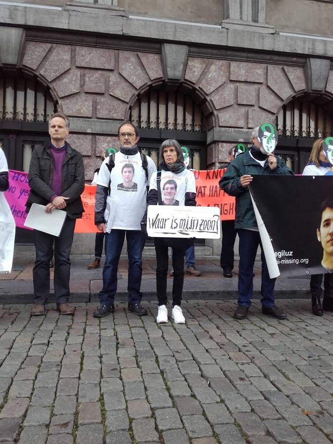 La familia de Hodei exige en Amberes que siga su búsqueda