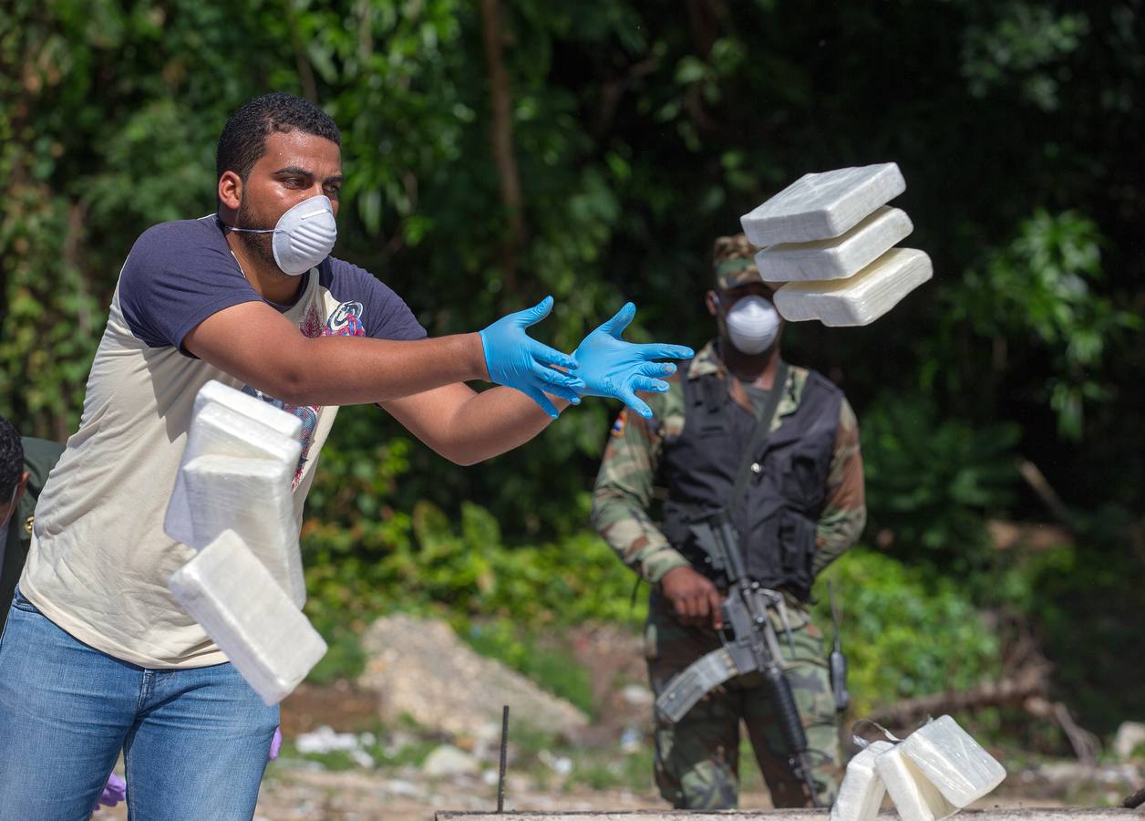 832 kg de drogas incinerados en la República Dominicana