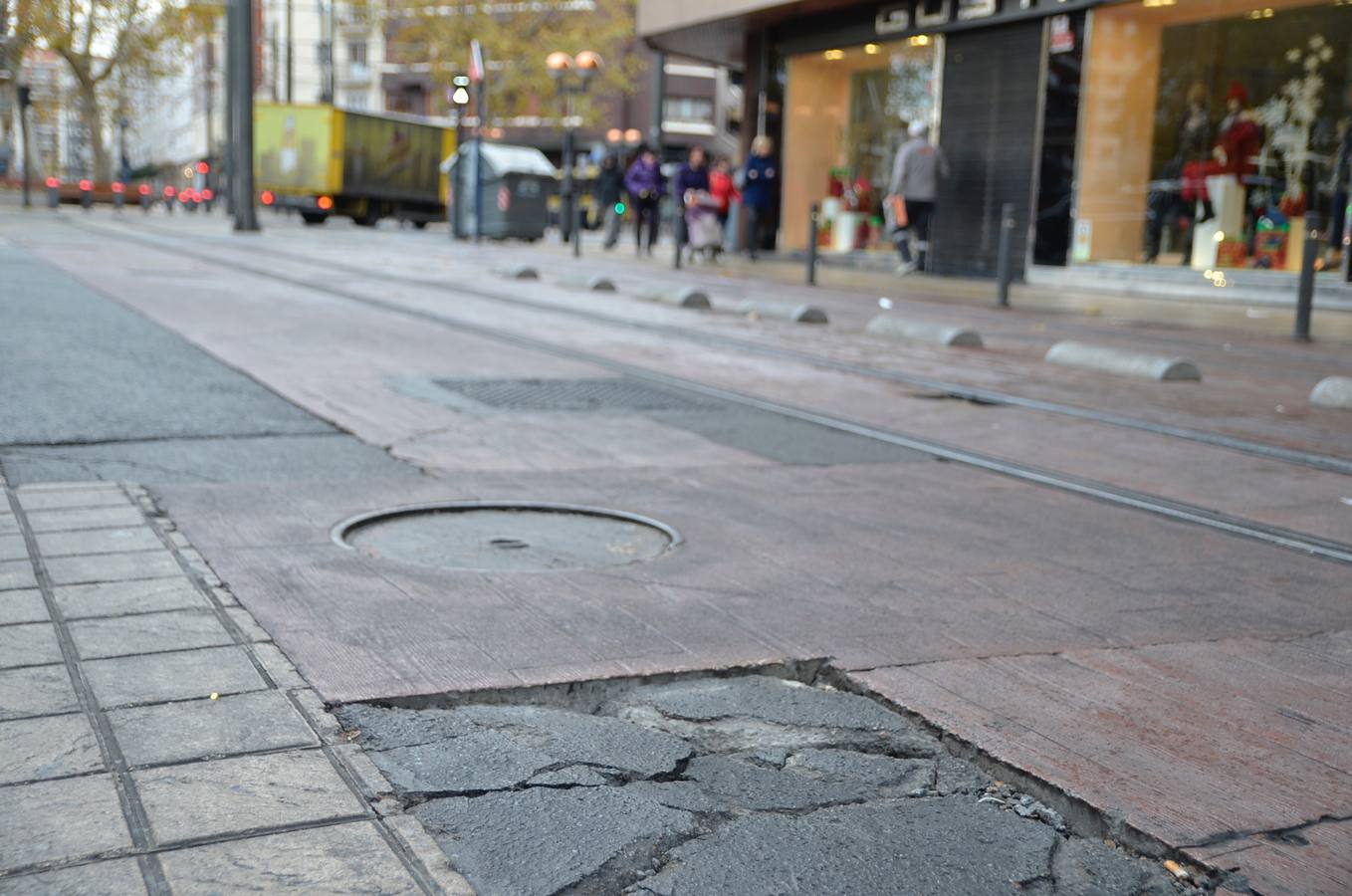 Las cicatrices del tranvía en Vitoria