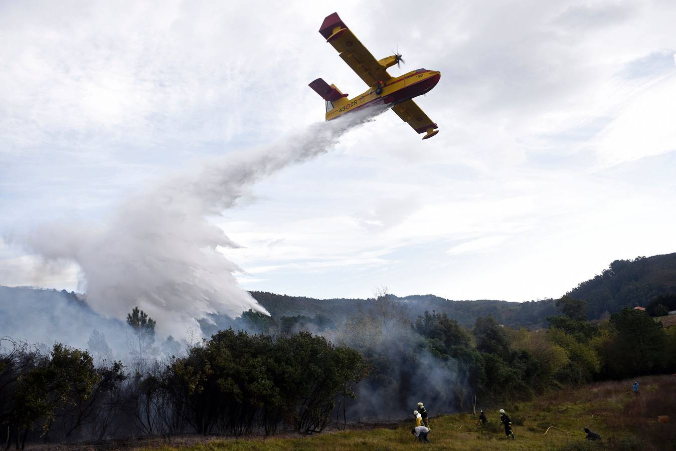 El incendio declarado en Berango, en imágenes