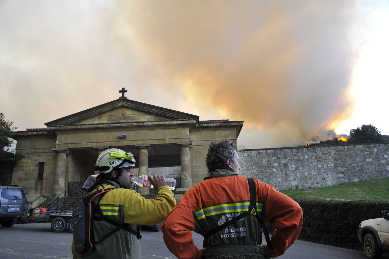 La lucha contra el fuego en Berango