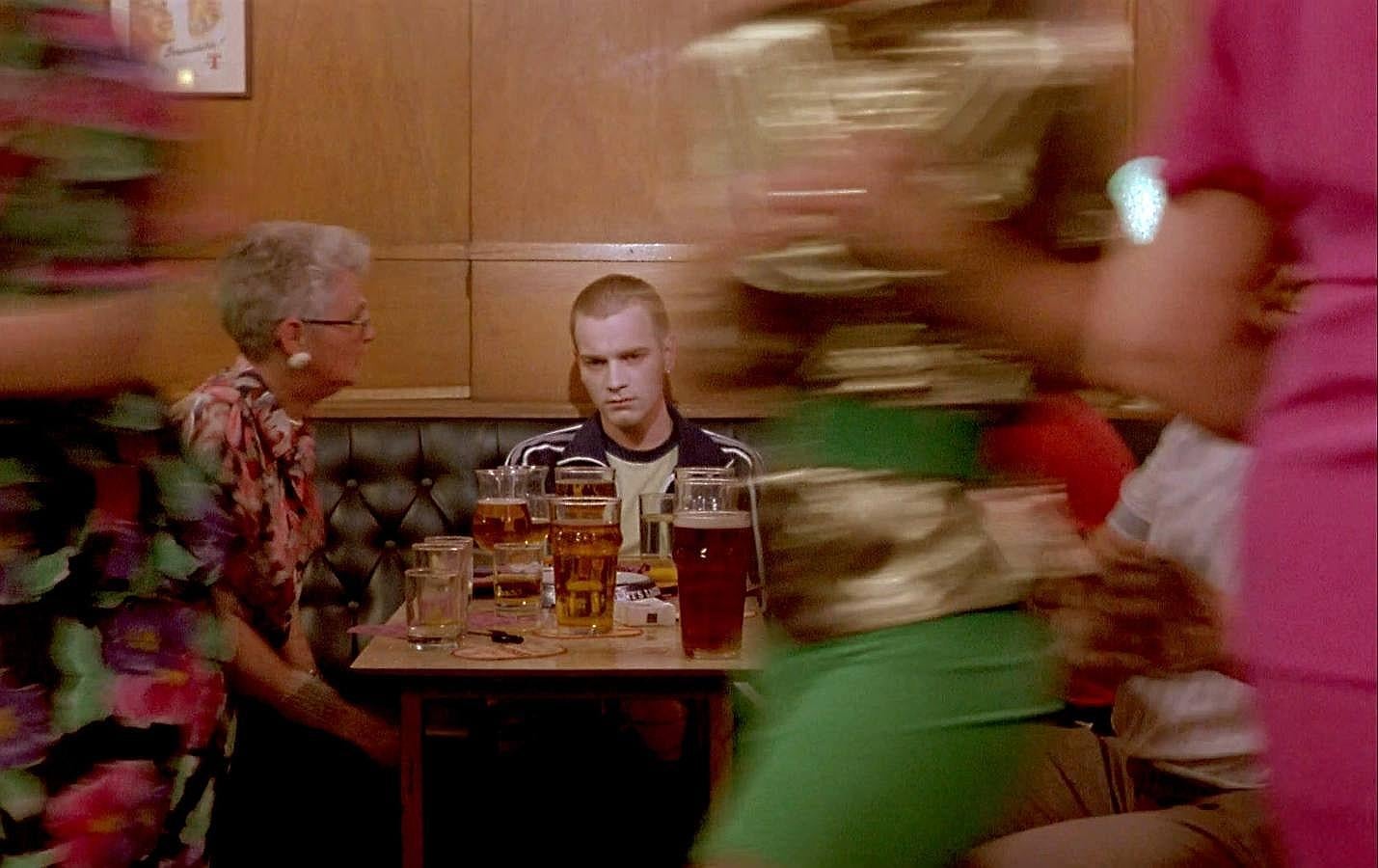 Trainspotting. Basado en el libro de Irvine Welsh, Trainspotting (1997) catapultó a la fama al director inglés con Ewan McGregor como protagonista.