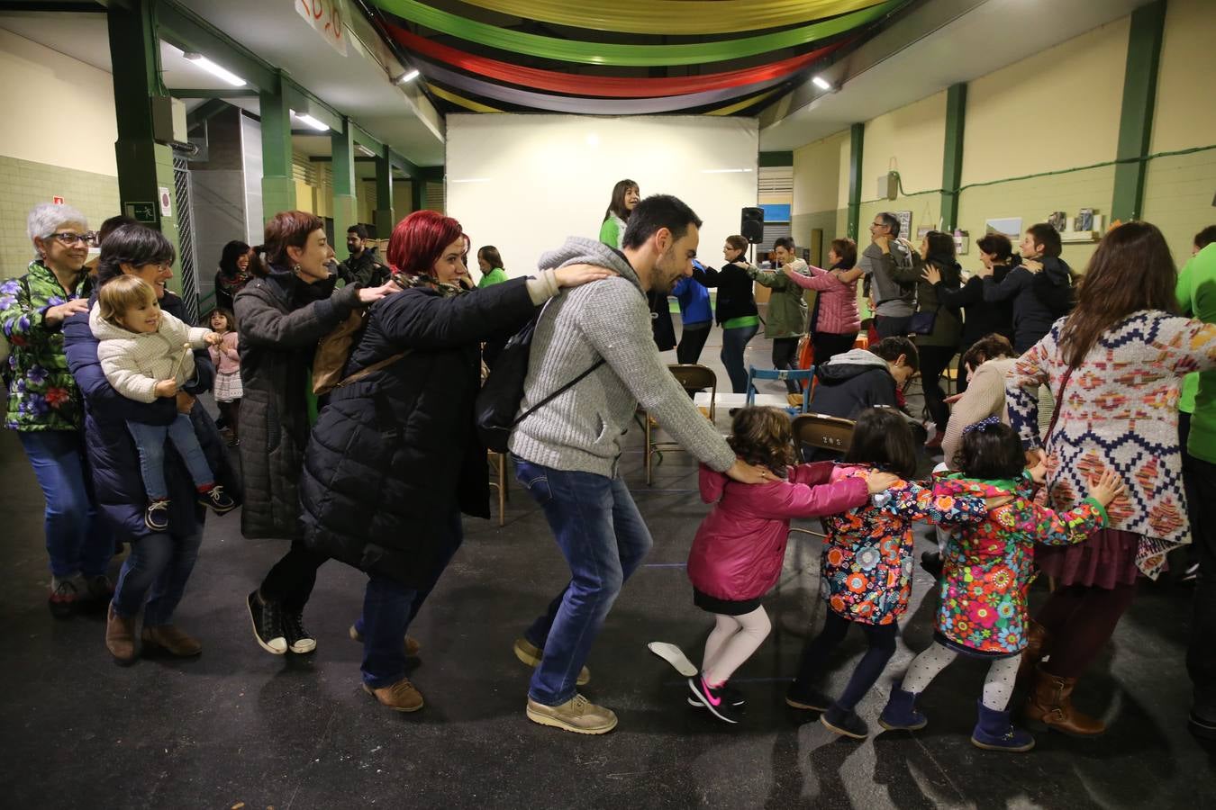 Portugalete disfruta en familia de su mercado