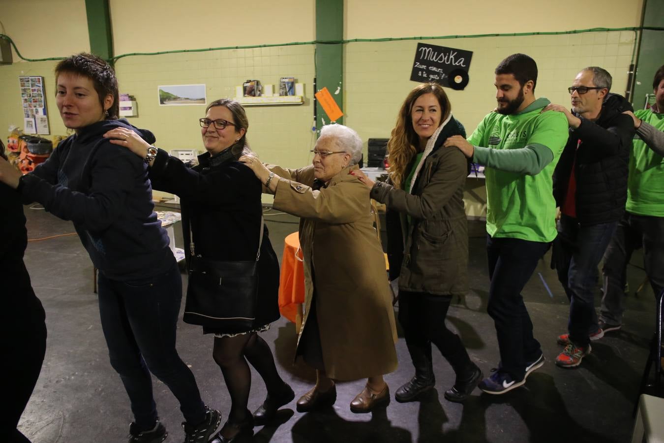 Portugalete disfruta en familia de su mercado