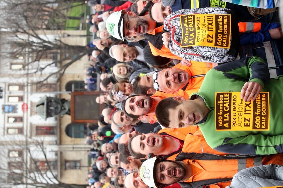 Trabajadores de la ACB de Sestao protestan por la &quot;parada temporal indefinida&quot;