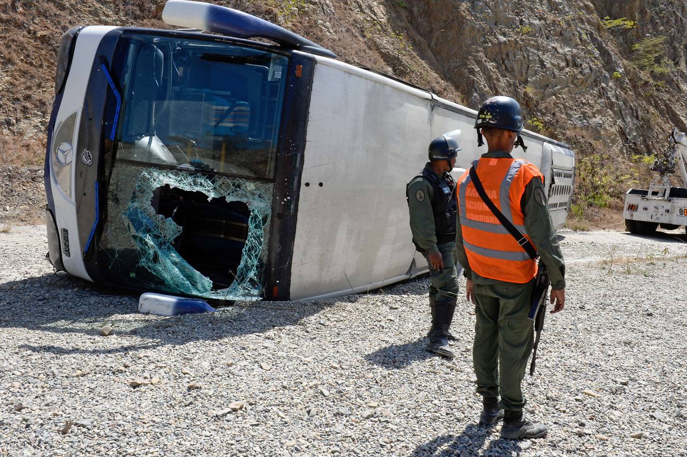 Así quedó el autobús del Huracán tras el brutal accidente