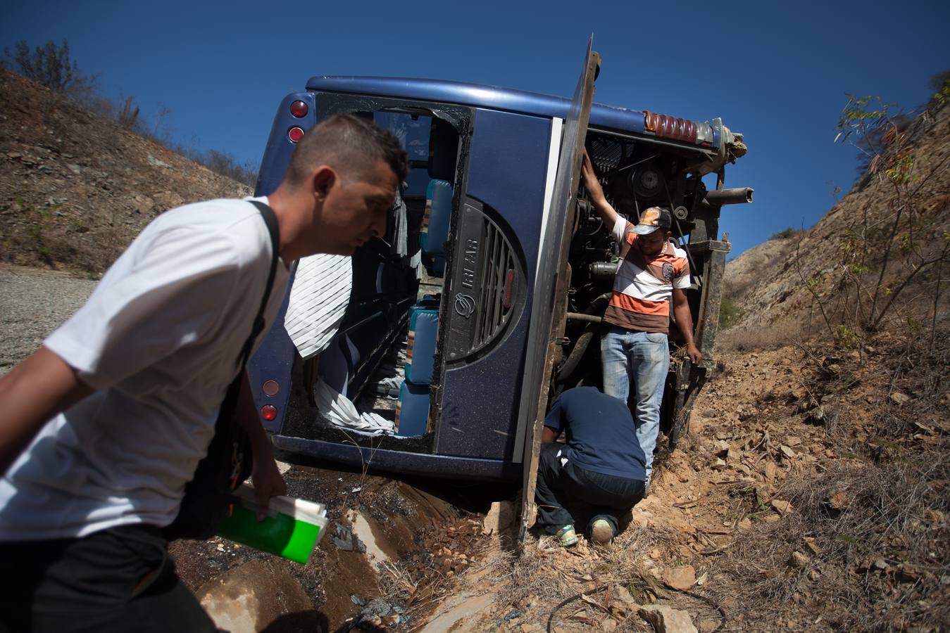 Así quedó el autobús del Huracán tras el brutal accidente