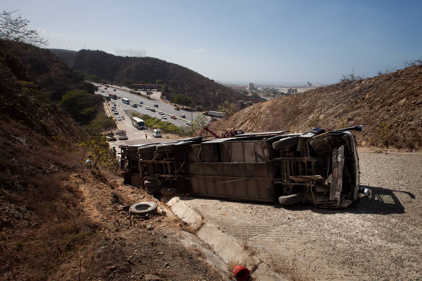 Así quedó el autobús del Huracán tras el brutal accidente