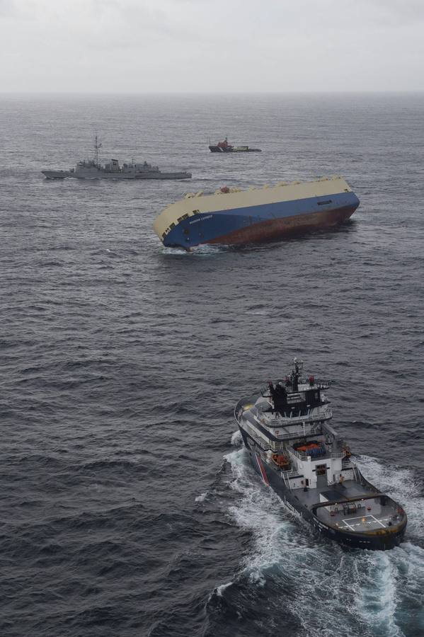 Así ha sido el recorrido del &#039;Modern Express&#039; hasta quedar &#039;enderezado&#039; en el Puerto de Bilbao