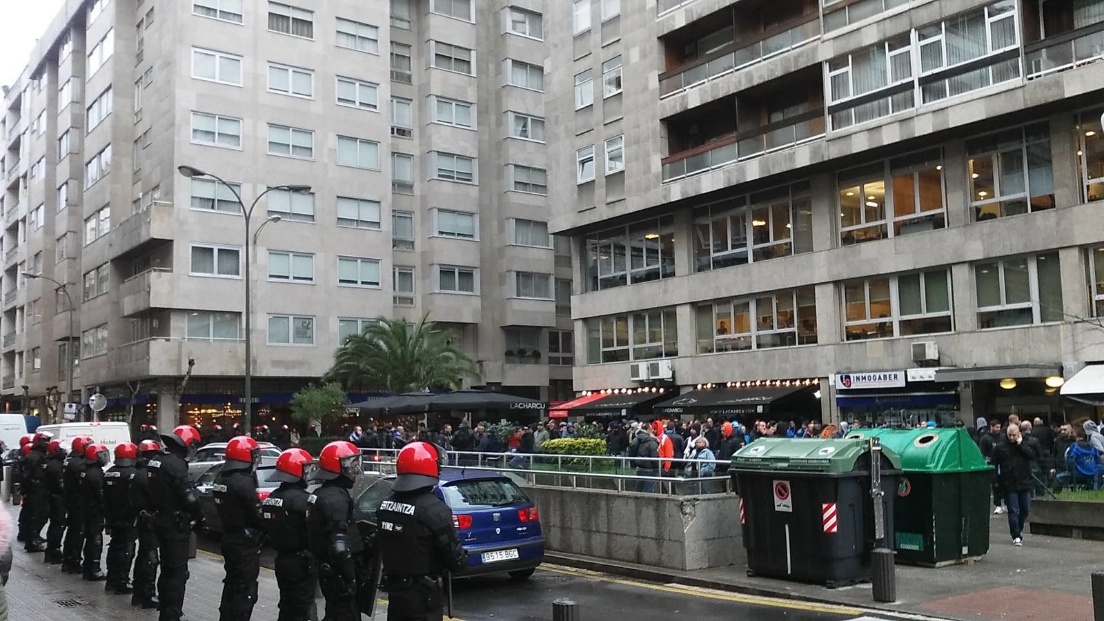 Cinco detenidos en la batalla campal entre los hinchas del Marsella y el Athletic