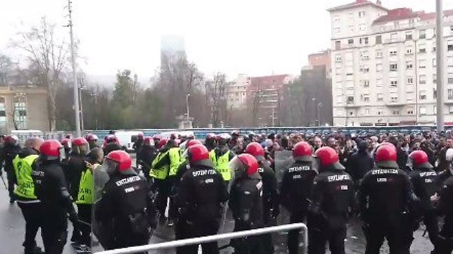 Cinco detenidos en la batalla campal entre los hinchas del Marsella y el Athletic