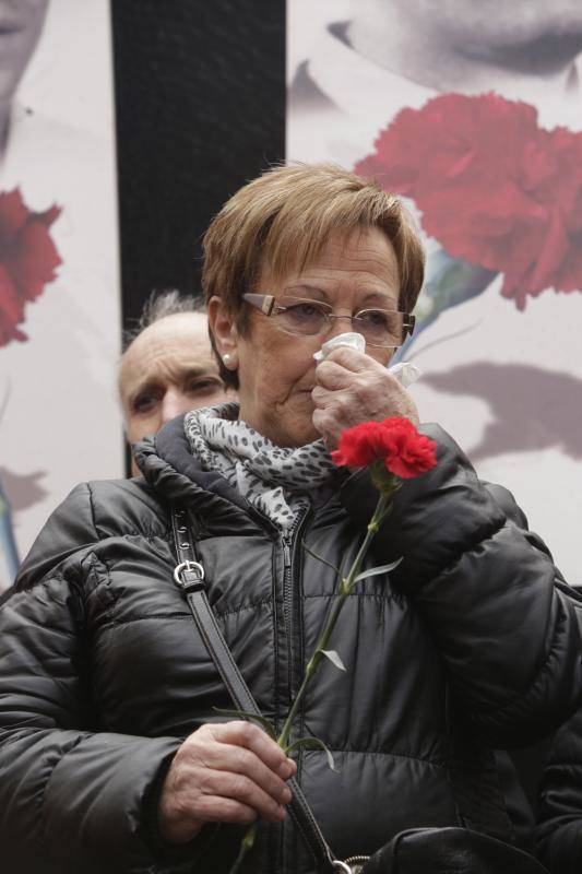 Homenaje a las víctimas del Tres de Marzo en Zaramaga