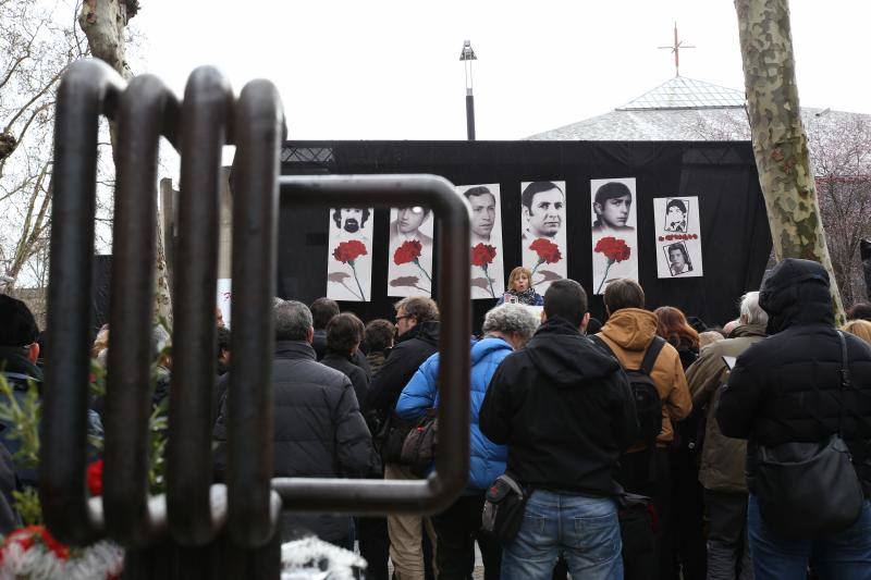 Homenaje a las víctimas del Tres de Marzo en Zaramaga
