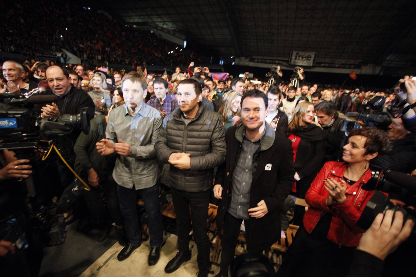 Recibimiento a Otegi en el velódromo de Anoeta