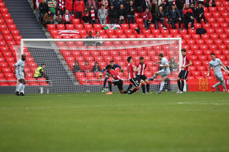 El Bilbao Athletic - Nástic en imágenes