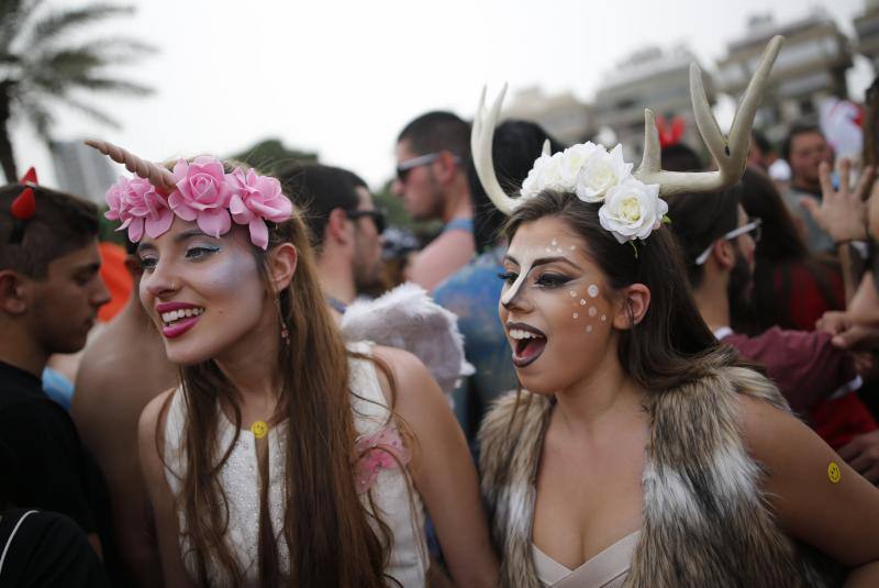 El Carnaval judío se viste de color