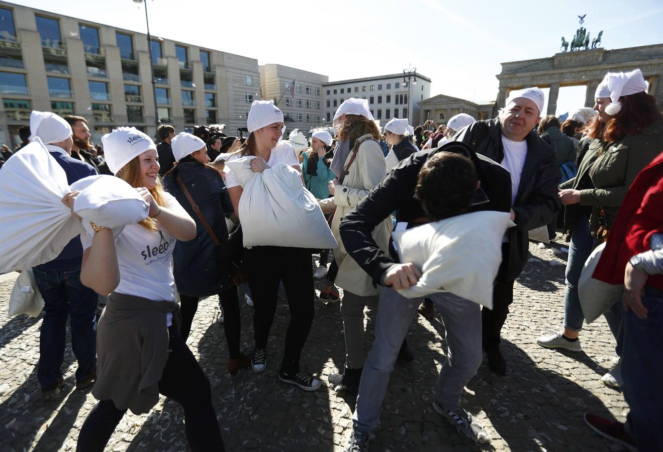 Guerra de almohadas a escala mundial