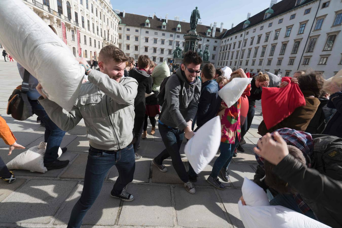 Guerra de almohadas a escala mundial
