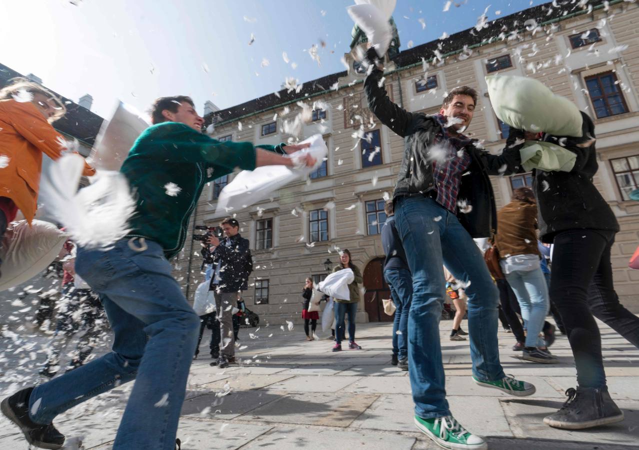 Guerra de almohadas a escala mundial