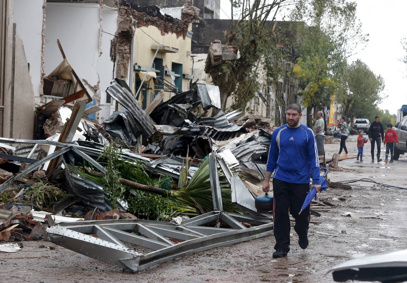 Dolores (Uruguay) tras el tornado: «Es una zona de guerra»